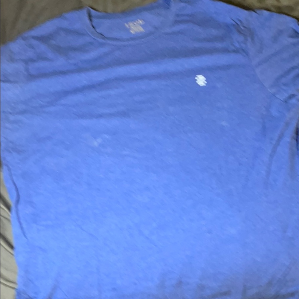 Men’s “IZOD” T Shirt XL
